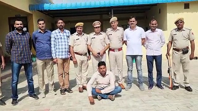 Three people of Hanumangarh district were taking supply of heroin from Pakistani handlers