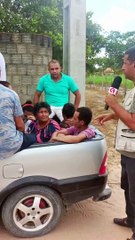 Criança de sete anos atrai multidão em busca oração no Ceará