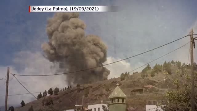 Miramos al volcán un año después