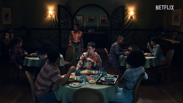 The Midnight Club - saison 1 Bande-annonce VF