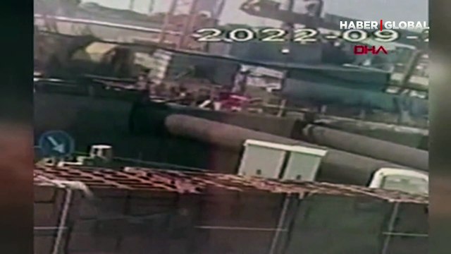 2 işçi ölmüştü... Sancaktepe'de vincin devrilme anı kamerada!