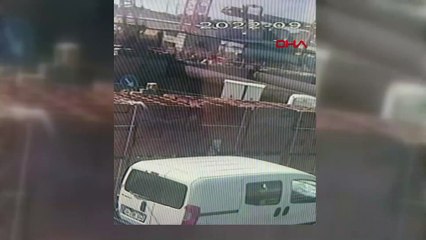 Metro inşaatında kule vinç devrildi! İki kişi hayatını kaybetti