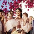 Μπόμπα- Τανιμανίδης: Το συγκινητικό βίντεο από την βάφτιση των δίδυμων κοριτσιών τους στη Μύκονο!