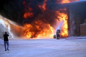 TOKAT'TA ASFALT ŞANTİYESİNDE ÇIKAN YANGIN KORKUTTU