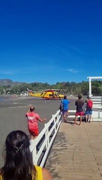 Vulcano, accusa un malore mentre fa il bagno e rischia di annegare: salvato