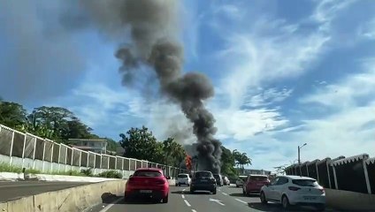 CAMION EN FEU ROCADE