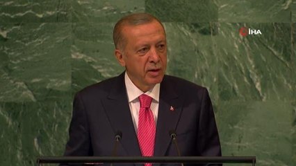 Cumhurbaşkanı Recep Tayyip Erdoğan, "Ukrayna tahılının Karadeniz üzerinden dünyaya ulaşmasını temin ettik" dedi.