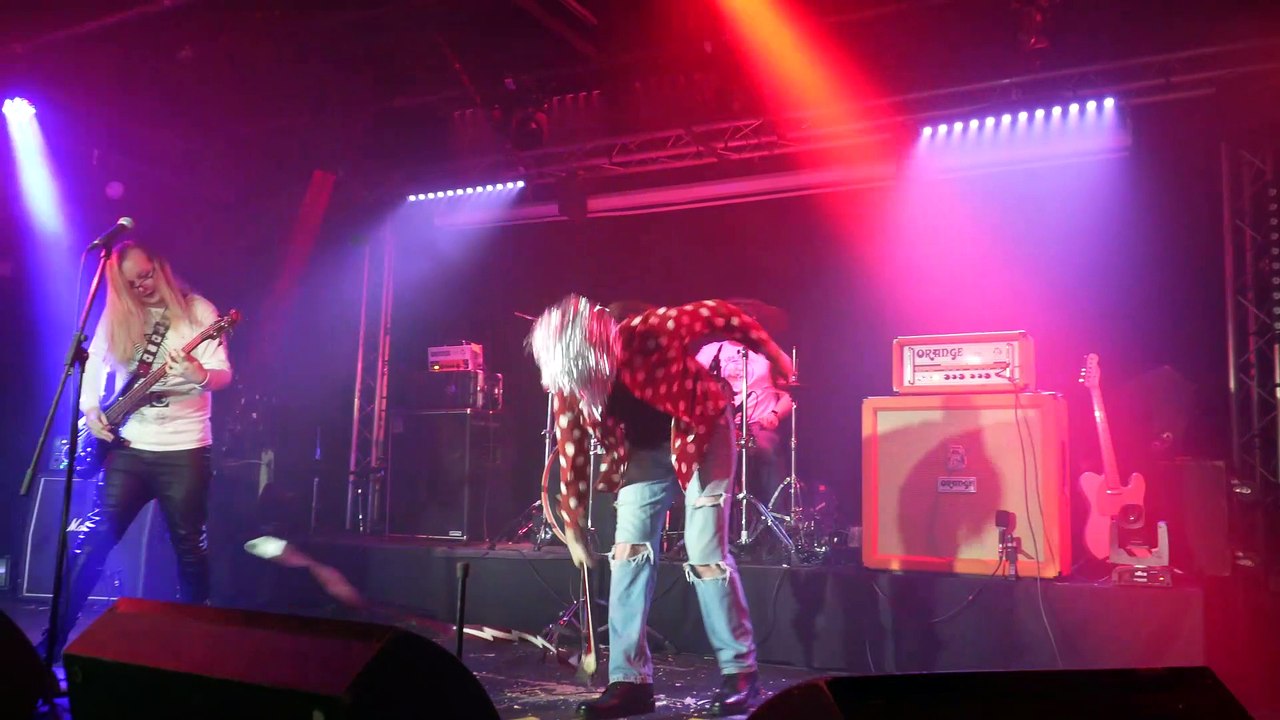 Paranoid Alice guitarist Fabrizio Federico destroying guitars MIX