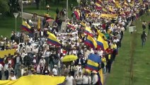 Miles protestan en Colombia contra el gobierno izquierdista de Petro