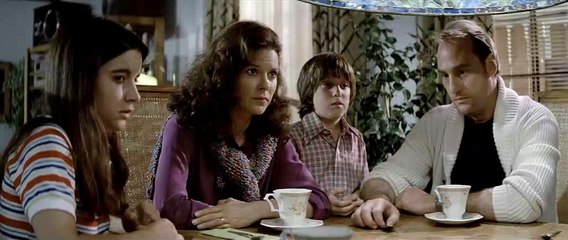 Poltergeist (40th Anniversary 4K Restoration) - Trailer