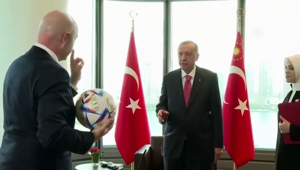 Erdoğan dünyada sadece bir tane üretilen topa k...