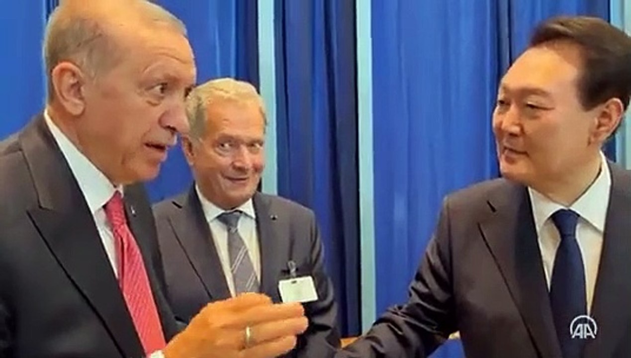 Erdoğan, Finlandiya Cumhurbaşkanı Niinisto ile Güney Kore Cumhurbaşkanı Suk-yeol’u tanıştırdı