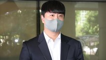 '학교 폭력 의혹' 이영하, 첫 공판에서 혐의 부인 / YTN