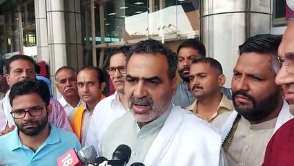 VIDEO : राजस्थान में लैंड करते ही गहलोत सरकार के लिए क्या बोले संजीव बालियान