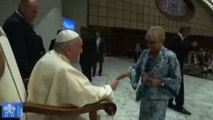 Wilma Goich e la Dolce Vita cantano l'Ave Maria con voce del Papa