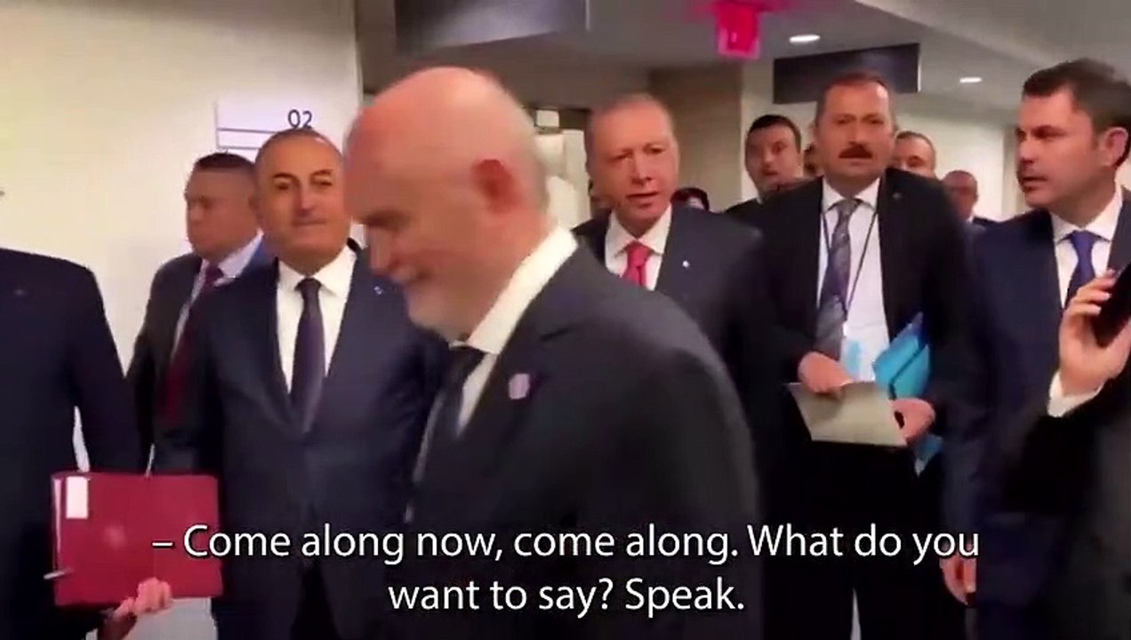 Cumhurbaşkanı Erdoğan'ın "Biden ile görüşmeyi diler miydiniz" sorusuna cevabı gündem oldu: Yoo niye, o Biden, ben de Erdoğan