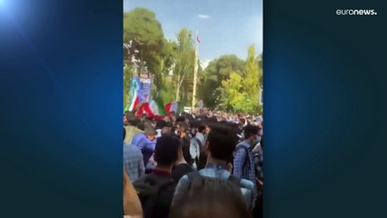 "Tod dem Diktator": Proteste nach gewaltsamen Tod einer jungen Frau im Iran ebben nicht ab