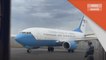 Pesawat bawa Nancy Pelosi tiba di Malaysia