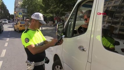 'İZMİR'DE ÖLÜMLÜ VE YARALAMALI KAZALARIN YÜZDE 50'Sİ MOTOSİKLETLE GERÇEKLEŞİYOR'