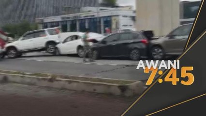 Kemalangan | Lori rempuh lapan kereta, tiada kecederaan