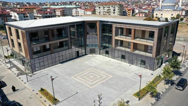 Bu kompleks 7'den 70'e herkese hitap edecek