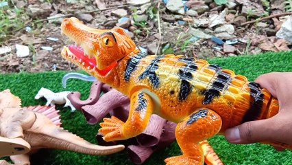 Hunting Found Jurassic World Evolution 2 T-rex Crocodile Spinosaurus Brontosaurus Lion Tiger Mammoth