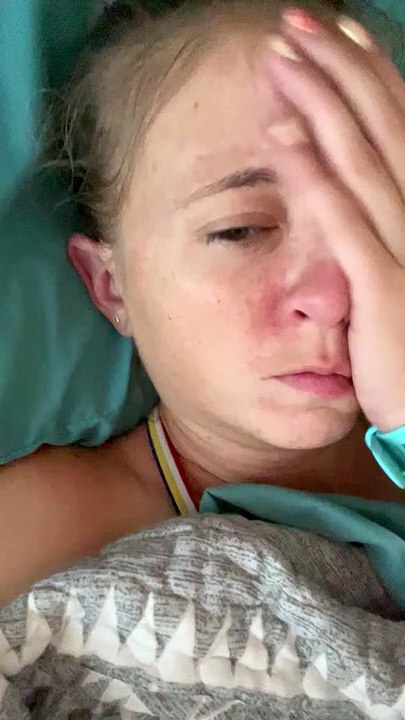 Se réveiller avec un chat aléatoire sur moi - Buzz Buddy