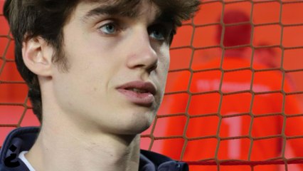 Pablo Urdangarin recibe feroces críticas tras golpear a un rival en la cara