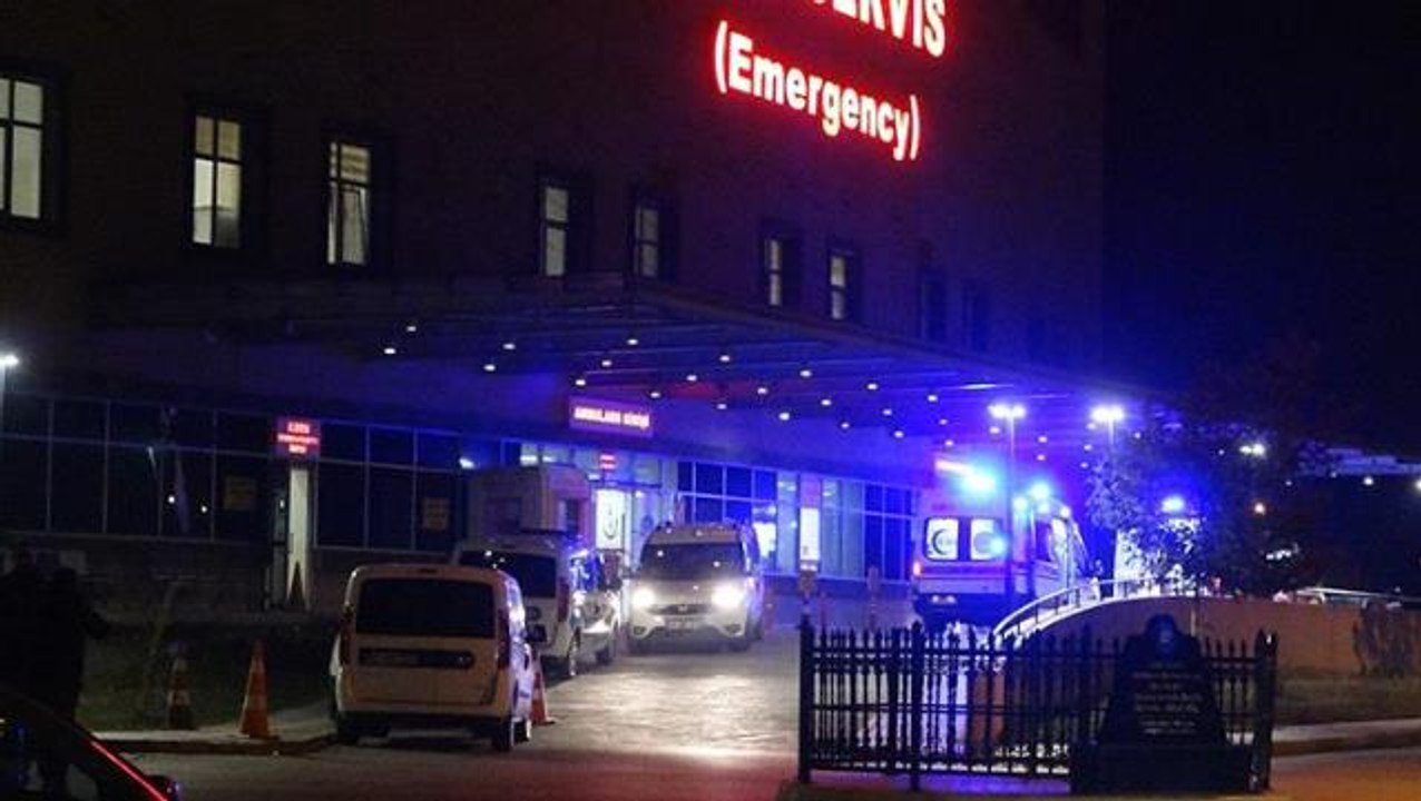 Eski eşini öldüren kadın, ilk eşini aradıktan sonra kendi kafasına sıktı