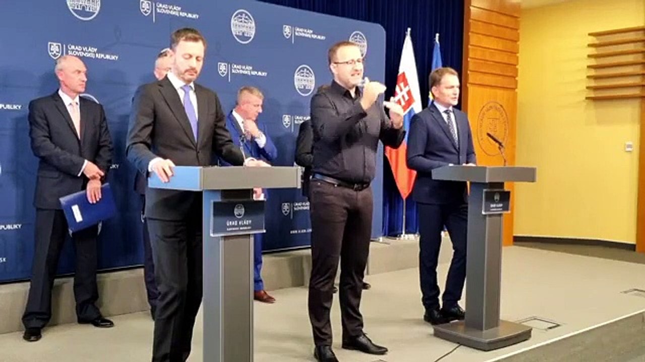 ZÁZNAM: Premiér: Na výpovede lekárov nie je vhodný čas