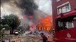 Beykoz'da ahşap bina alev alev yandı