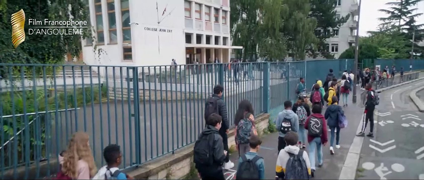 L'Ecole est à nous Bande-annonce Teaser VF (2022) Sarah Suco, Jean-Pierre Darroussin