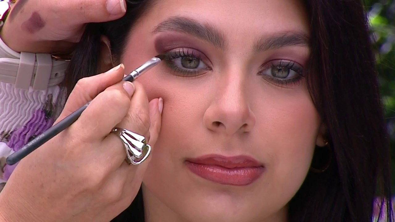 bd-maquillaje-lila-210922