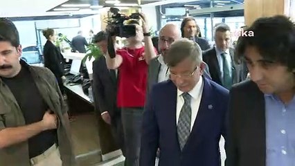 Davutoğlu'ndan Akşener'e ziyaret