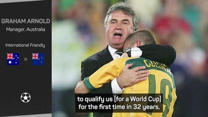 Hiddink assists Arnold in Australia return