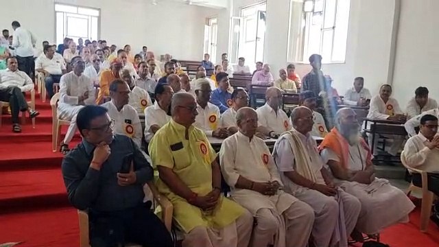 अर्पण-तर्पण और समर्पण का सम्यक् अनुष्ठान है पितृ पक्ष - प्रो. त्रिपाठी