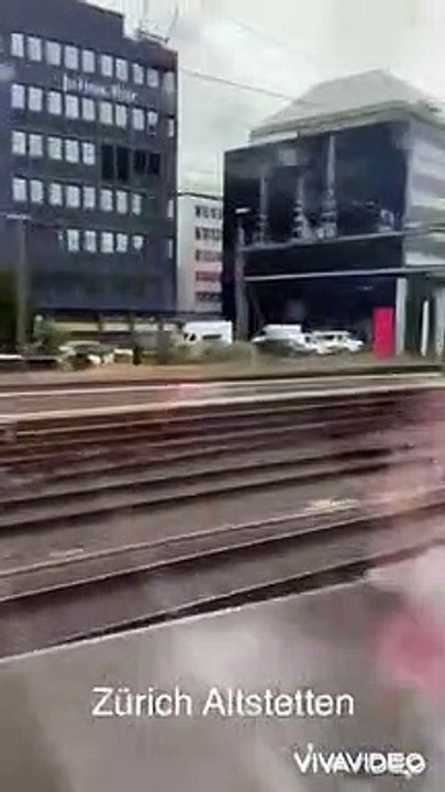 SBB CFF FFS Fahrt mit IC3 von Zürich nach Basel am verregneten Tag