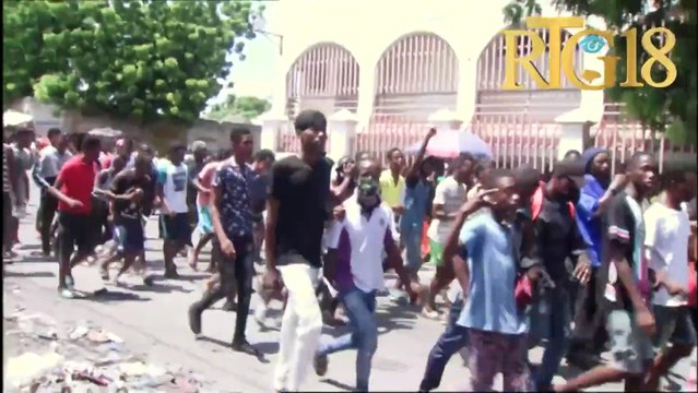 Manifestasyon sou wout Dèlma pou kontinye mande demisyon premye minis Ariel Henry.