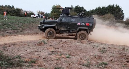 Türk zırhlısından, güçlenen silahıyla İngiltere’de gövde gösterisi