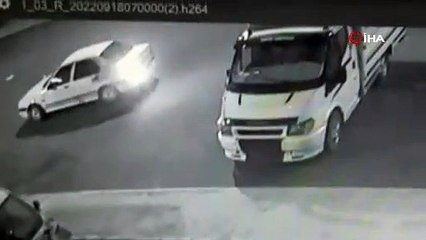 Çalıntı otomobille giderken bir de kamyonet çaldılar