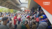 Hari Kebangsaan 2022 | LRT Masjid Jamek sesak 'diserang' ribuan pengguna
