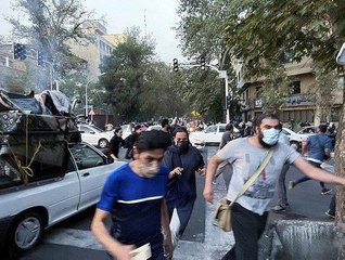 İran'da gerçekleşen Mahsa Amini eylemleri tüm dünyaya yayılıyor
