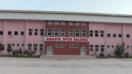 Hokeyci Sinem Yalçın milli formayı 100'den fazla kez giydi