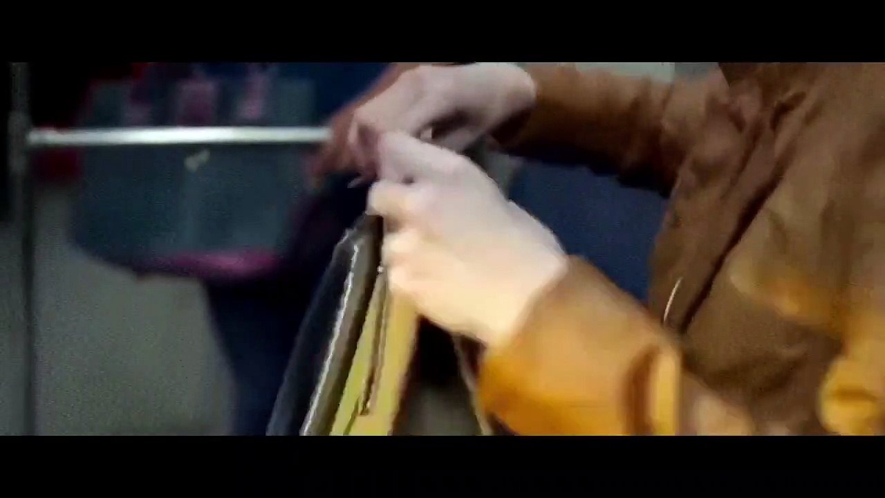 Action movie clip (the hammer girl)