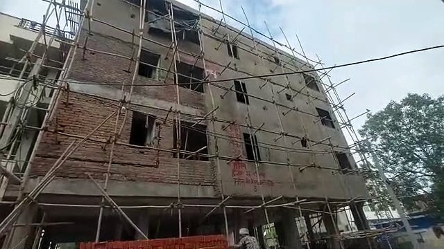 12 फ्लैट की पांच मंजिला इमारत सील, तीन अवैध कॉलोनियां की ध्वस्त
