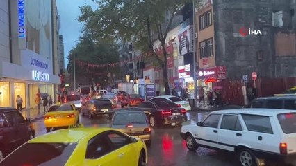 Sağanak yağış hayatı olumsuz etkiledi