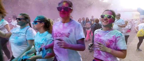 Alençon : la 3e édition du Col'Orne rassemble 500 participants ... sous l'arche du départ