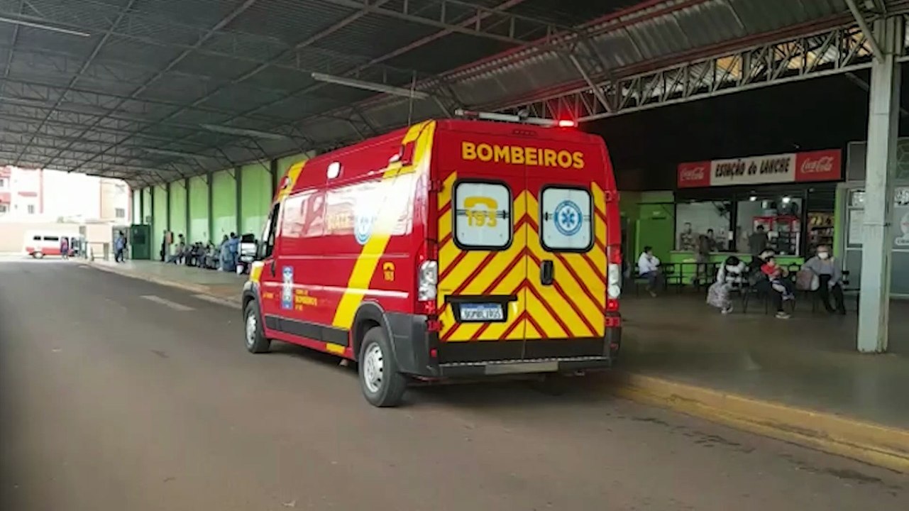 Mulher sofre entorse no tornozelo e precisa ser socorrida pelo Siate no Terminal Sul