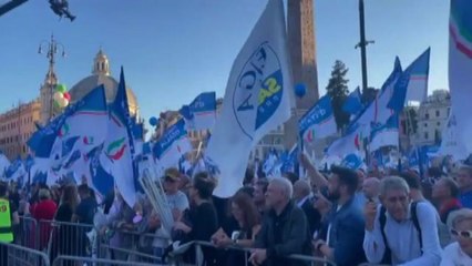 Il centrodestra chiude la campagna a Piazza del Popolo a Roma