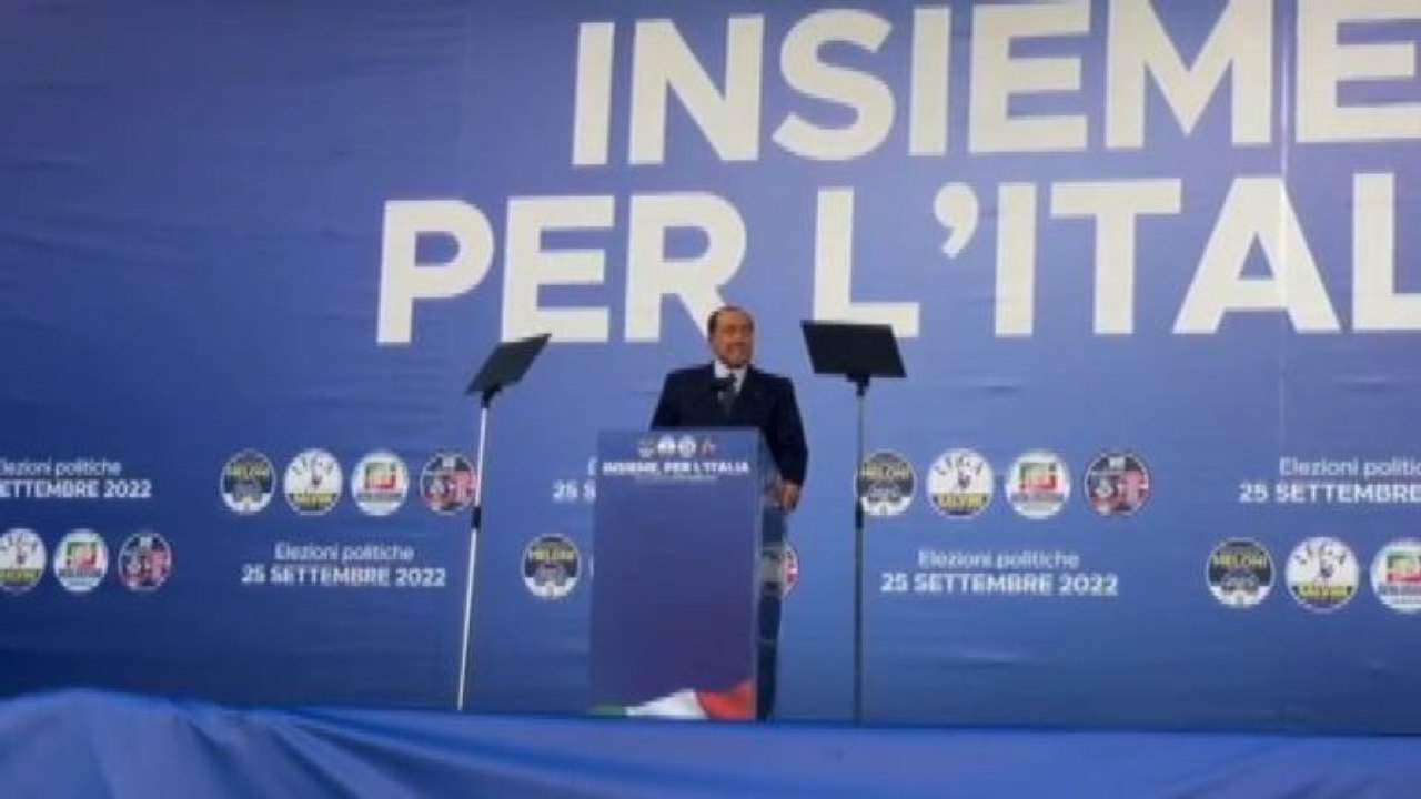 Berlusconi: "L'Italia non vuole essere governata dalla sinistra"